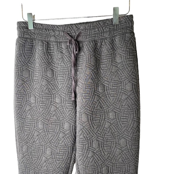 Fabletics Gray Hamilton Textured Quilted Cuff Sweatpant High Waist Jogger Size M - Picture 3 of 7